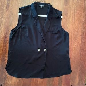 Women’s Large sleeveless 2 button top